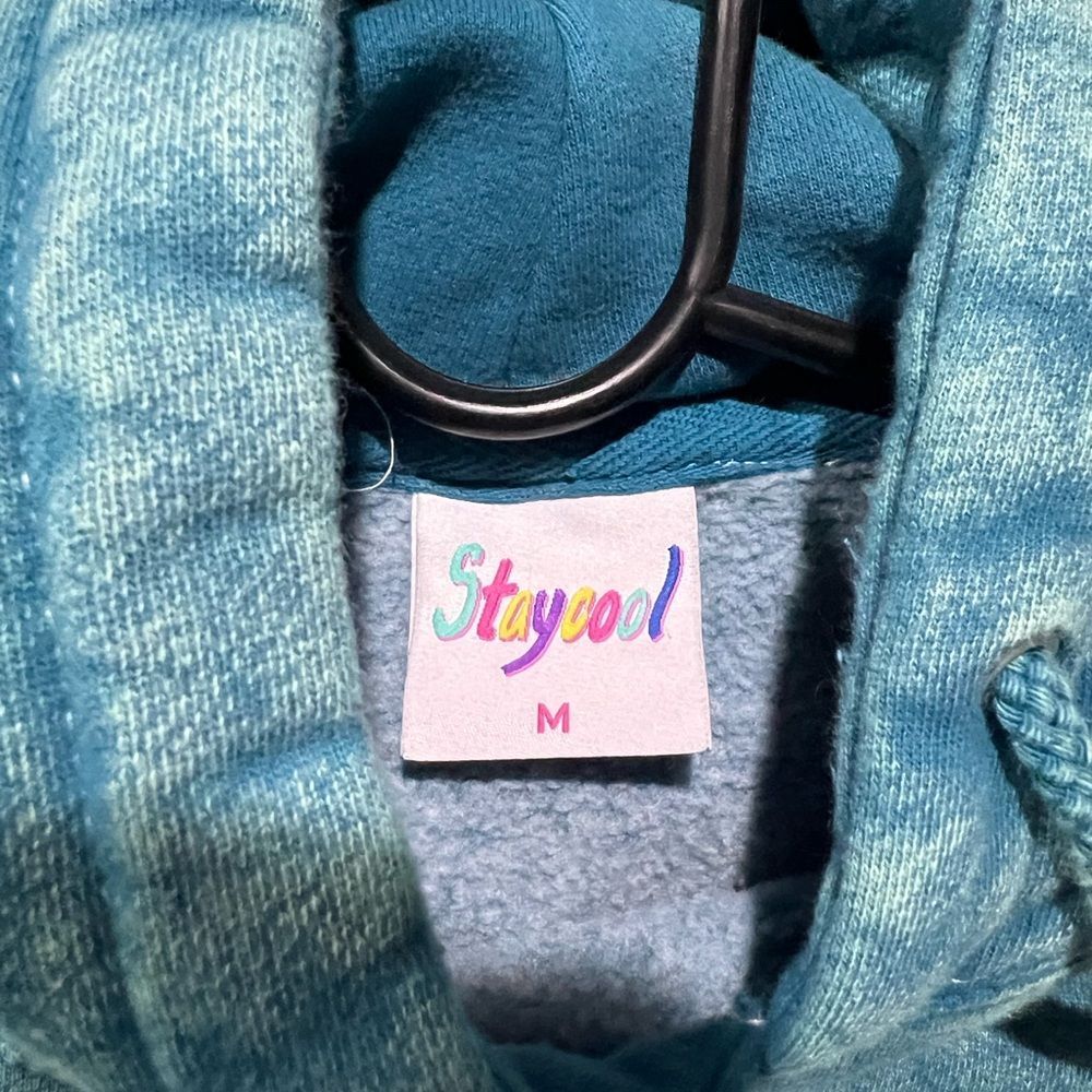 Stay cool NYC Hoodie - Picture 4 of 4